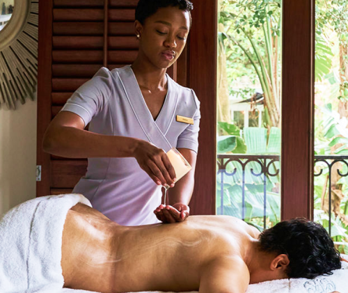  TIN TỨC LÀM ĐẸP: MASSAGE – KHÔNG CHỈ LÀ THƯ GIÃN, MÀ LÀ “LIỀU THUỐC” CHO CẢ TÂM HỒN VÀ CƠ THỂ